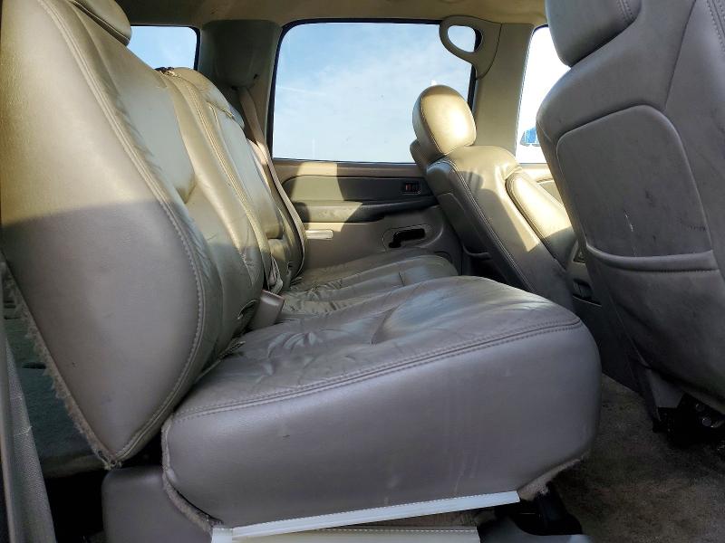 Photo 11 from auction – 2003 CHEVROLET SUBURBAN C with VIN 1GNEC16T33J190886