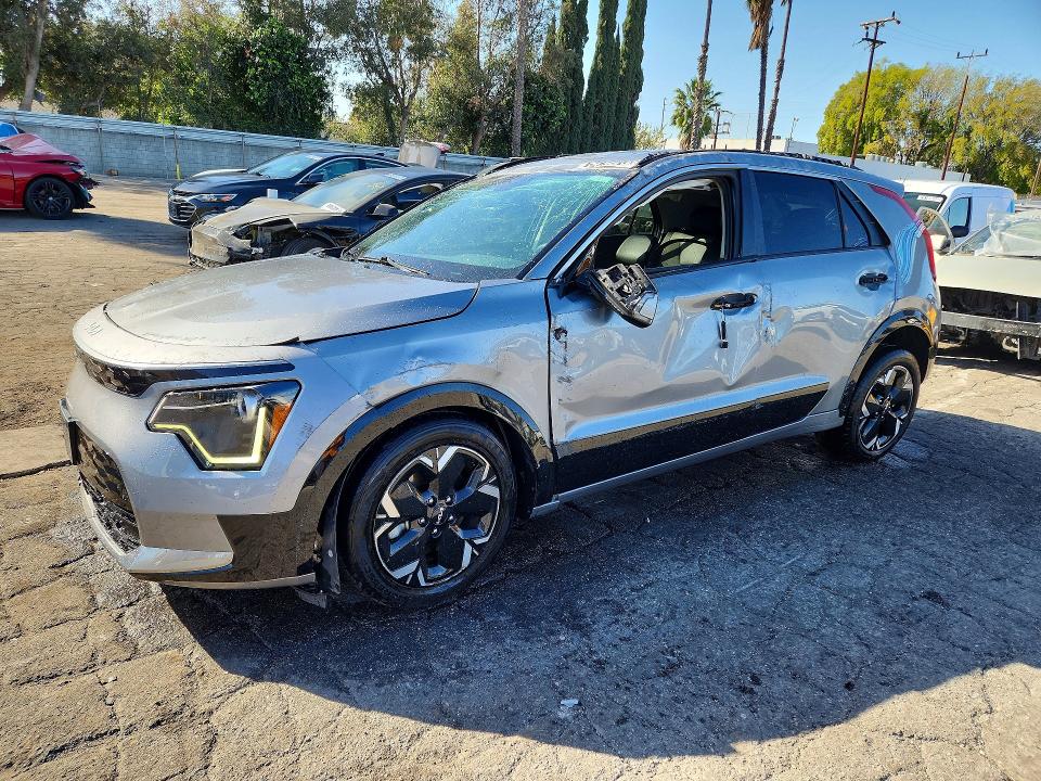 KIA NIRO WIND 2023 with VIN KNDCR3L1XP5038325 - Photo from auction