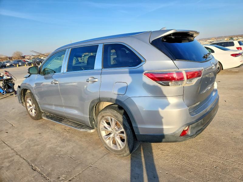 Photo 2 from auction – 2014 TOYOTA HIGHLANDER with VIN 5TDKKRFH5ES026988