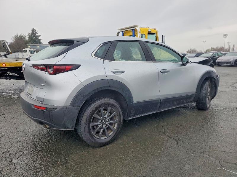 Foto 3 de la subasta – 2020 MAZDA CX-30 con VIN 3MVDMABL0LM117726