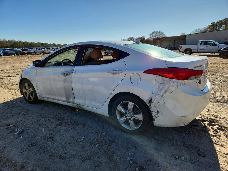 Photo 2 from auction – 2013 HYUNDAI ELANTRA with VIN 5NPDH4AE2DH305794