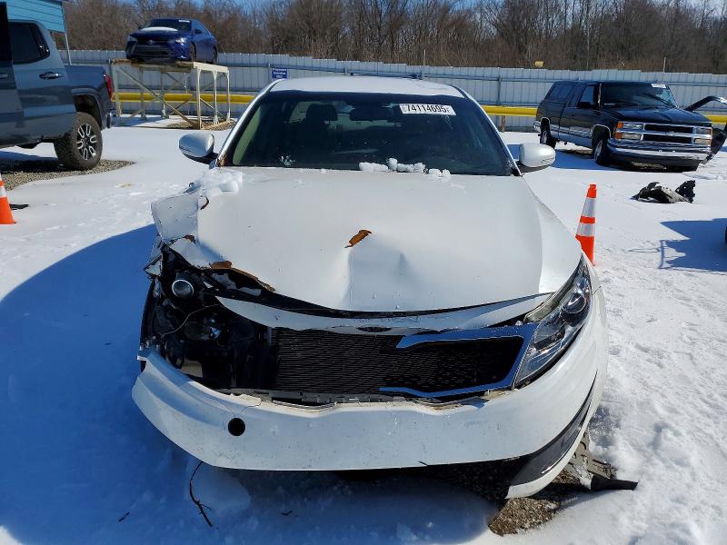 Photo 5 from auction – 2011 KIA OPTIMA with VIN KNAGM4A72B5057616