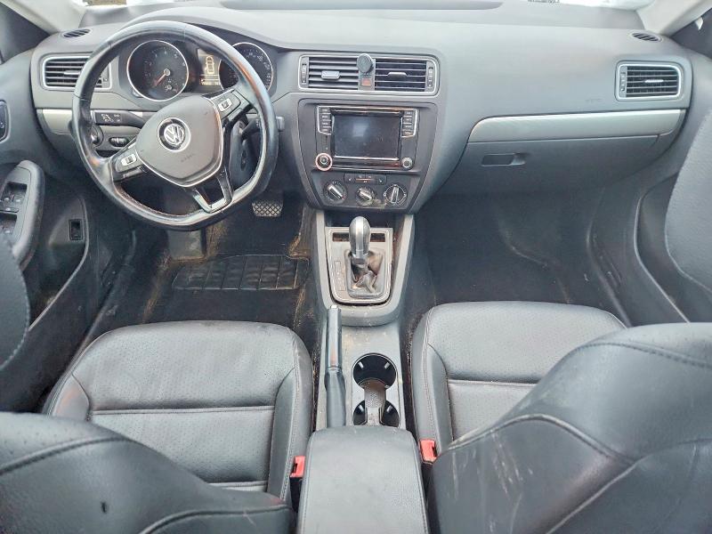 Zdjęcie 8 z aukcji – 2017 VOLKSWAGEN JETTA z VIN 3VWDB7AJ2HM296060