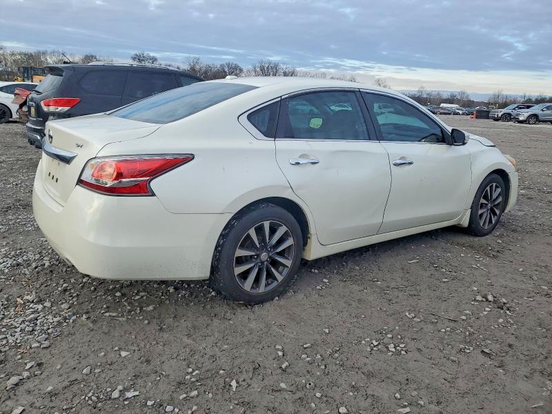 Photo 3 from auction – 2015 NISS ALTIMA with VIN 1N4AL3AP5FC229375