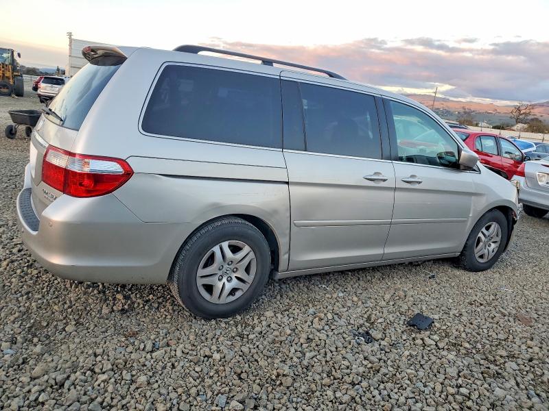 Photo 3 from auction – 2005 HONDA ODYSSEY with VIN 5FNRL38895B127851