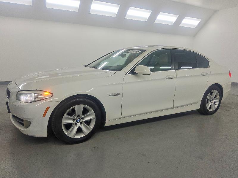 BMW 528 I 2011 with VIN WBAFR1C51BC260709 - Photo from auction