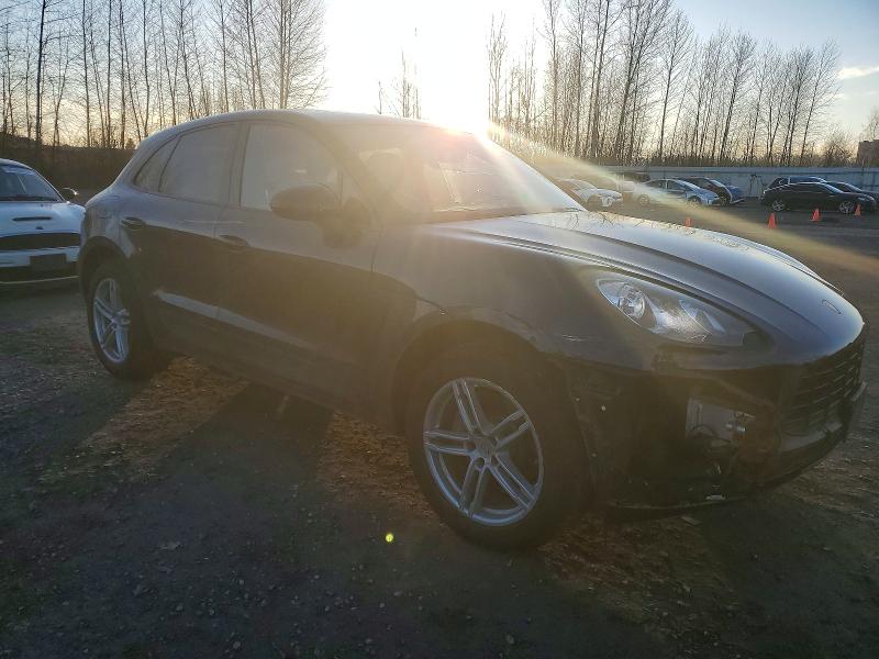 Photo 4 from auction – 2017 PORSCHE MACAN with VIN WP1AA2A52HLB04716