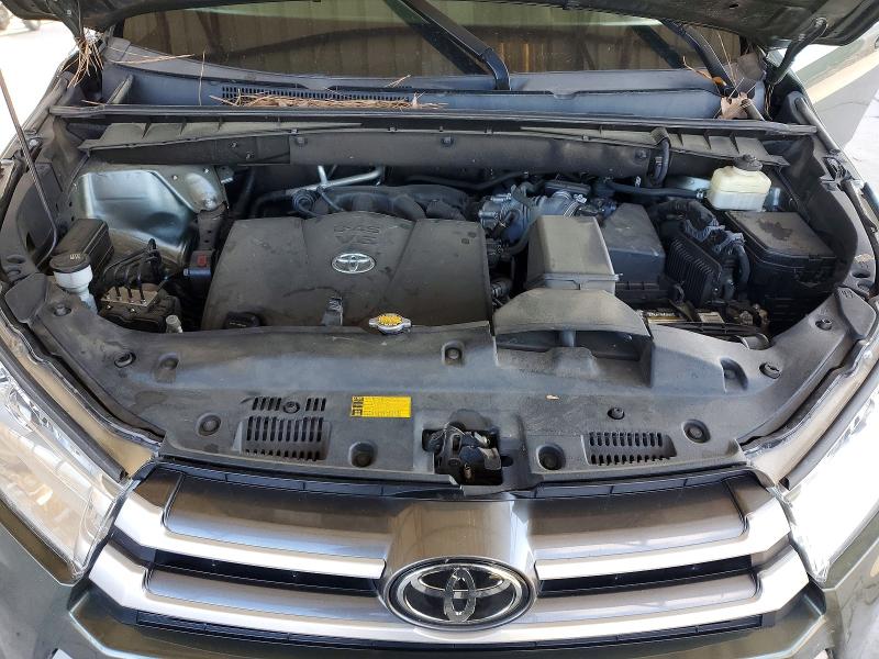Photo 11 from auction – 2017 TOYOTA HIGHLANDER with VIN 5TDKZRFH3HS221343
