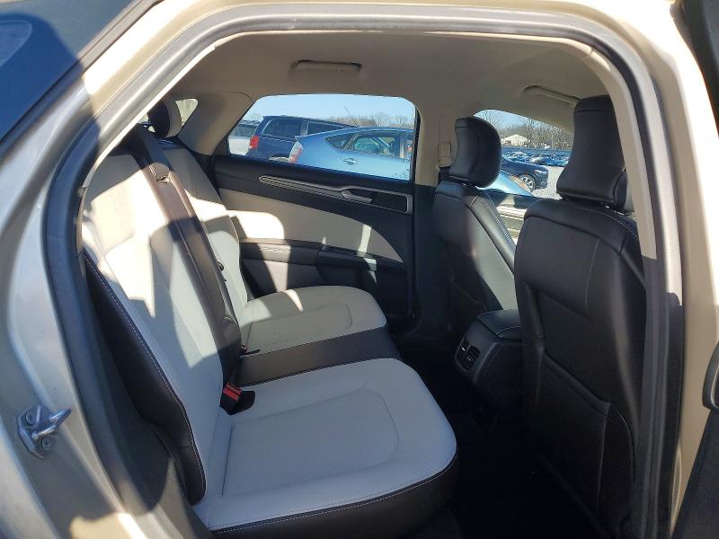 Photo 10 from auction – 2019 FORD FUSION SE with VIN 3FA6P0HD5KR165967