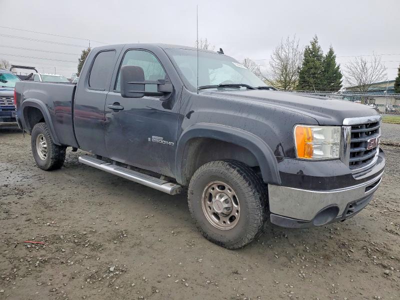 Foto 4 de la subasta – 2009 GMC SIERRA K25 con VIN 1GTHK49659E161732