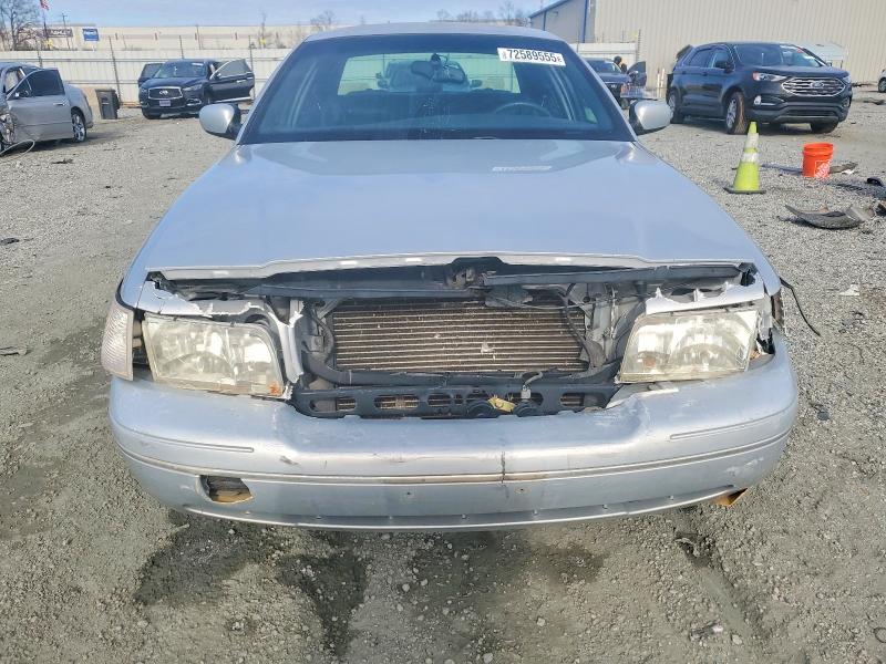 Photo 5 from auction – 2001 FORD CROWN VICT with VIN 2FAFP74W21X105788