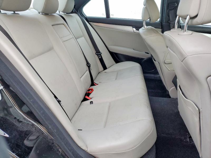 Photo 10 from auction – 2011 MERCEDES-BENZ C 300 with VIN WDDGF5EB3BR136762