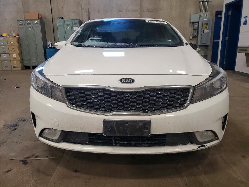 Photo 5 from auction – 2017 KIA FORTE LX with VIN 3KPFL4A75HE019067
