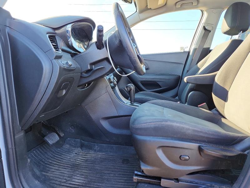 Photo 7 from auction – 2019 CHEVROLET TRAX LS with VIN 3GNCJKSB1KL343529