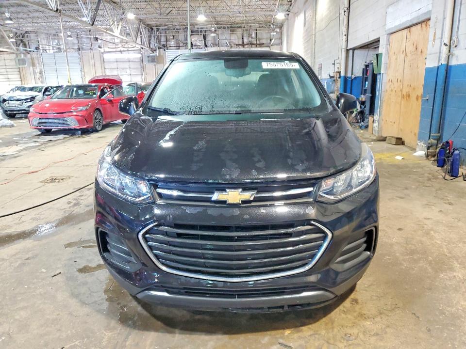 Photo 5 from auction – 2018 CHEVROLET TRAX with VIN 3GNCJKSB6JL347378