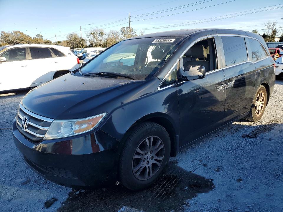 HONDA ODYSSEY 2011 with VIN 5FNRL5H62BB050536 - Photo from auction