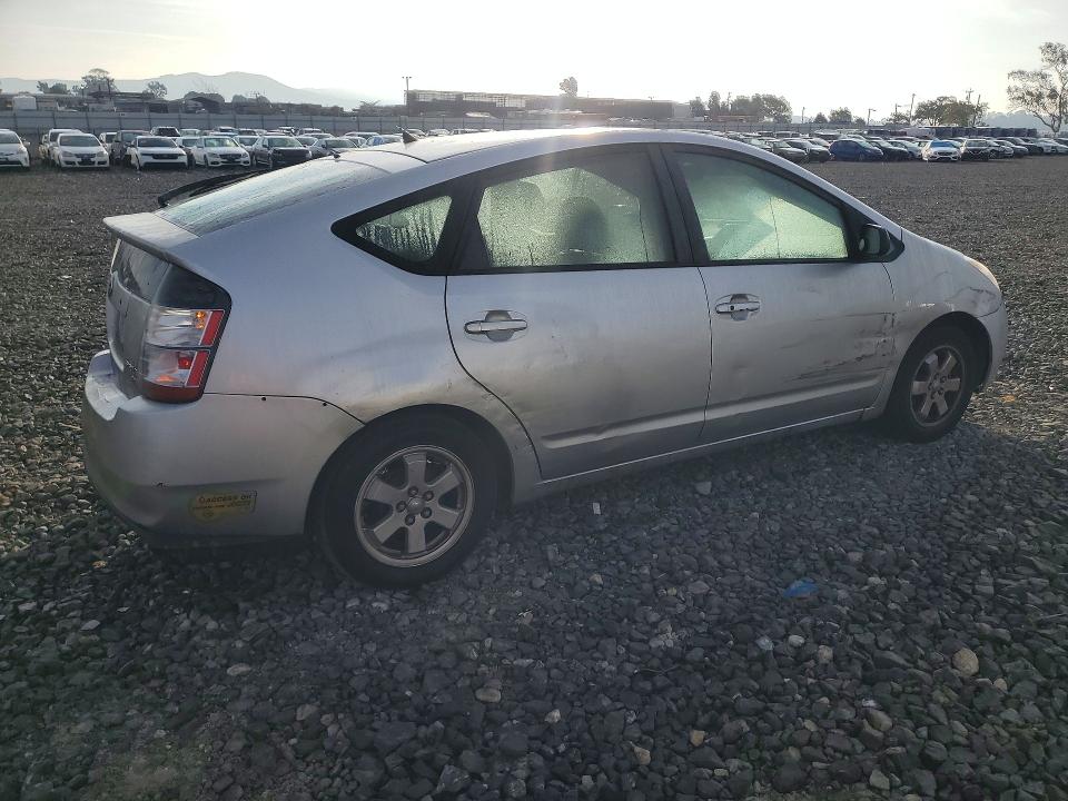 Photo 3 from auction – 2005 TOYOTA PRIUS with VIN JTDKB20U757050409
