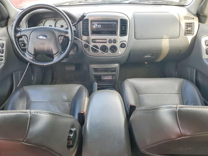 Photo 8 from auction – 2003 FORD ESCAPE XLT with VIN 1FMCU93163KA71377