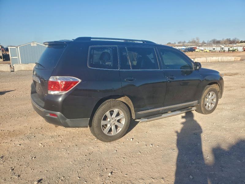Photo 3 from auction – 2012 TOYOTA HIGHLANDER with VIN 5TDBK3EH9CS130055