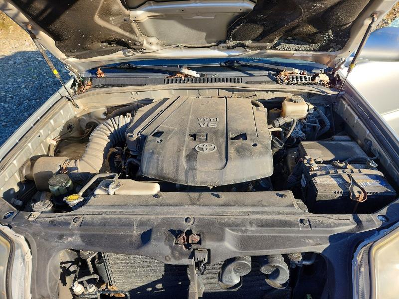 Photo 12 from auction – 2006 TOYOTA 4RUNNER SR with VIN JTEBU14RX60080391