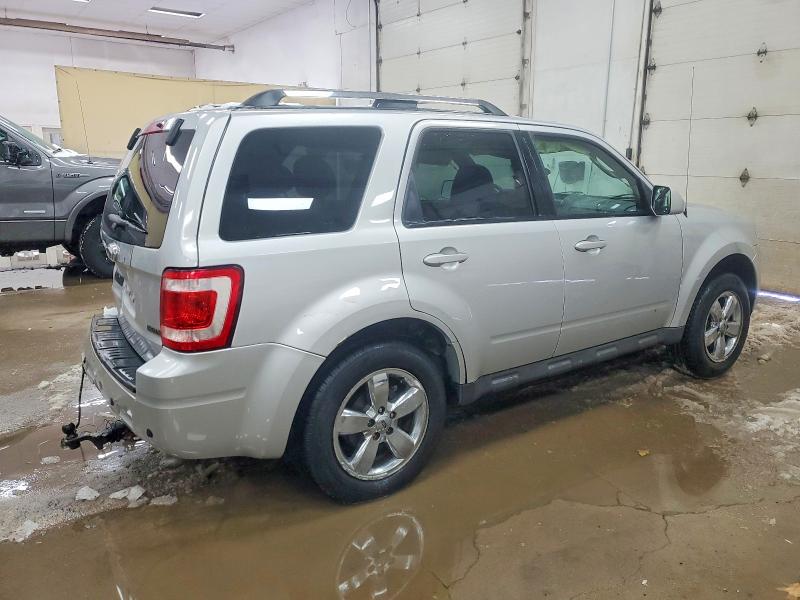 Photo 3 from auction – 2009 FORD ESCAPE LIM with VIN 1FMCU94G49KB28574