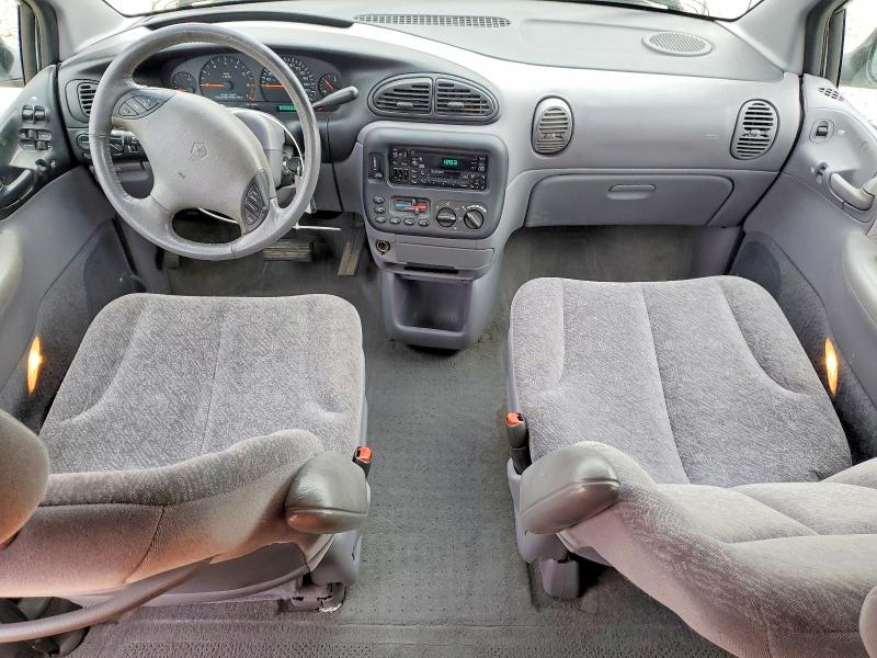 Photo 8 from auction – 2000 DODGE GRAND CARA with VIN 1B4GP44G7YB531928