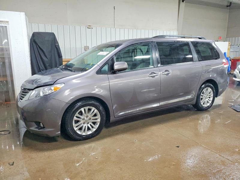 TOYOTA SIENNA 2014 with VIN 5TDYK3DC8ES519000 - Photo from auction