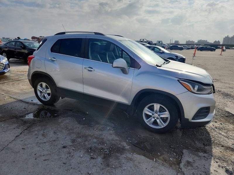 Photo 4 from auction – 2019 CHEVROLET TRAX 1LT with VIN KL7CJLSB7KB746332
