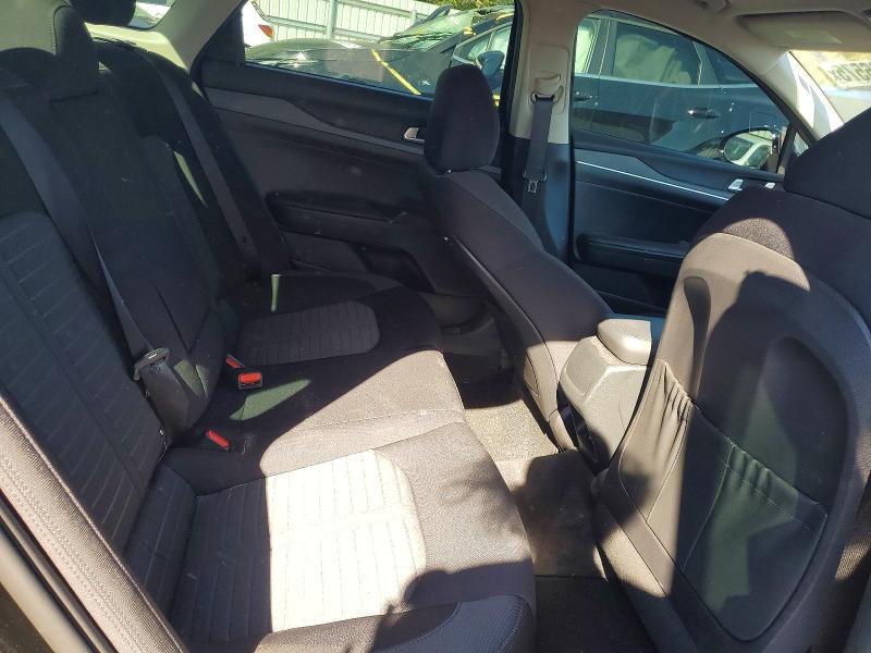 Photo 10 from auction – 2025 KIA K5 LXS with VIN KNAG24J74S5389451