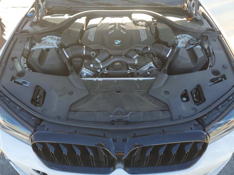 Photo 11 from auction – 2021 BMW M550XI with VIN WBA13BK03MCF77744