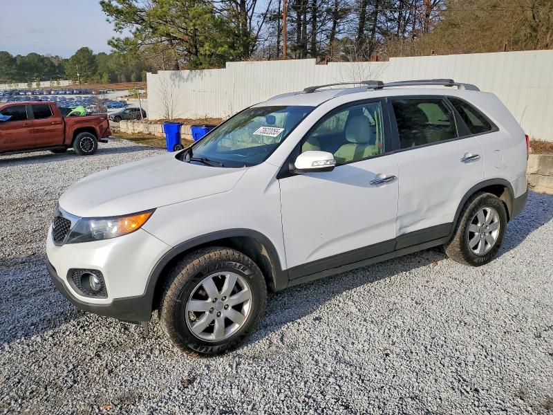 KIA SORENTO LX 2013 with VIN 5XYKT3A67DG419631 - Photo from auction