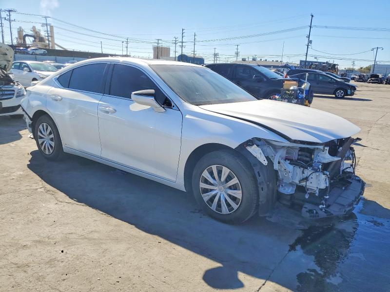 Photo 4 from auction – 2022 LEXUS ES 300H BA with VIN 58ACA1C1XNU018093