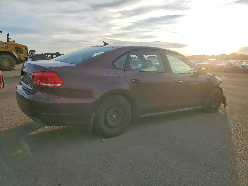 Photo 3 from auction – 2014 VOLKSWAGEN PASSAT S with VIN 1VWAP7A39EC024494