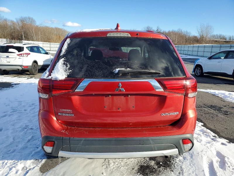 Photo 6 from auction – 2017 MITSUBISHI OUTLANDER with VIN JA4AD2A33HZ015820
