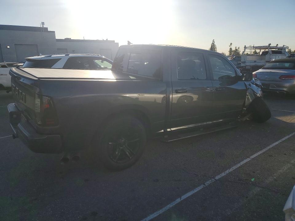 Photo 3 from auction – 2017 RAM 1500 SPORT with VIN 1C6RR6MG2HS844782