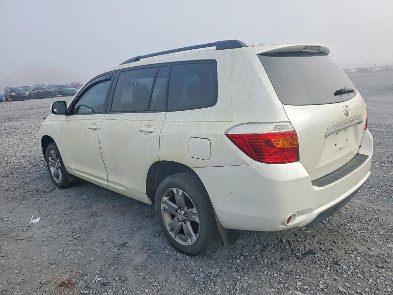 Photo 2 from auction – 2010 TOYOTA HIGHLANDER with VIN 5TDBK3EH2AS015178