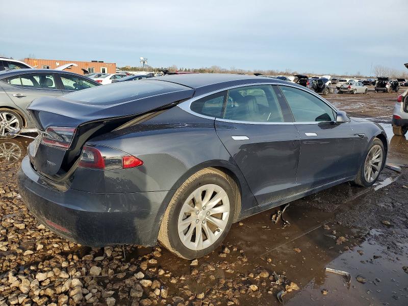Photo 3 from auction – 2018 TESLA MODEL S with VIN 5YJSA1E22JF286202