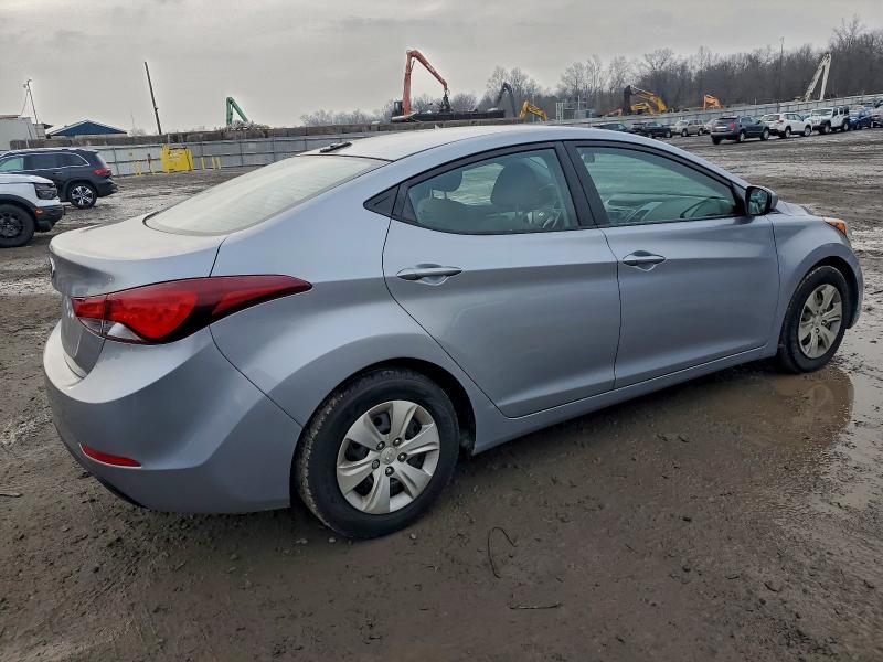 Photo 3 from auction – 2016 HYUNDAI ELANTRA SE with VIN 5NPDH4AE8GH671487