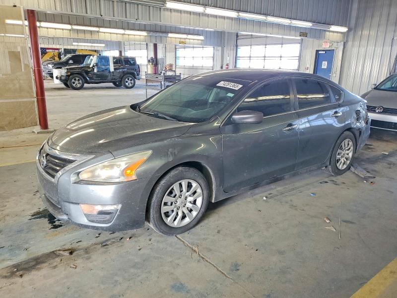 NISS ALTIMA S 2015 with VIN 1N4AL3AP0FN343532 - Photo from auction