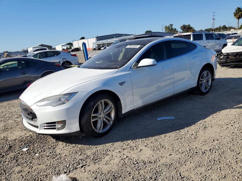 TESLA MODEL S 2013 with VIN 5YJSA1CN8DFP07003 - Photo from auction