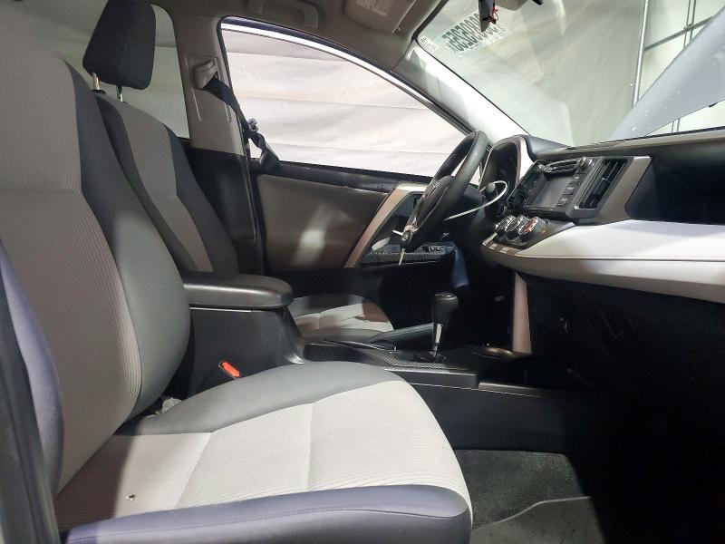 Снимка 7 от търг – 2015 TOYOTA RAV4 LE с VIN 2T3BFREV4FW240902