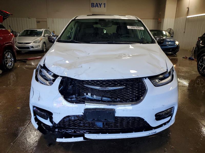 Photo 5 from auction – 2023 CHRYSLER PACIFICA H with VIN 2C4RC1S78PR509865