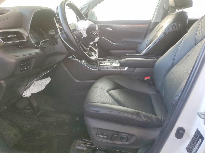 Photo 7 from auction – 2020 TOYOTA HIGHLANDER with VIN 5TDEBRCH3LS002901