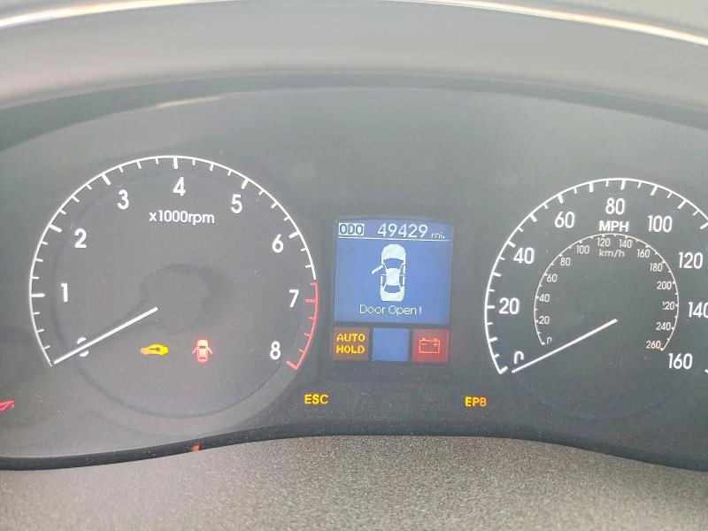 Photo 9 from auction – 2011 HYUNDAI GENESIS 4. with VIN KMHGC4DF7BU144986