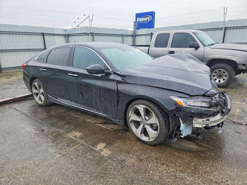 Photo 4 from auction – 2018 HONDA ACCORD TOU with VIN 1HGCV1F98JA169836