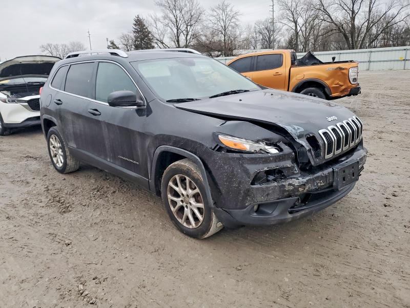 Photo 4 from auction – 2014 JEEP CHEROKEE L with VIN 1C4PJLCB7EW155885