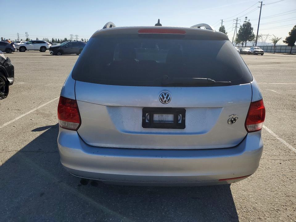 Photo 6 from auction – 2014 VOLKSWAGEN JETTA with VIN 3VWPL7AJ6EM615076