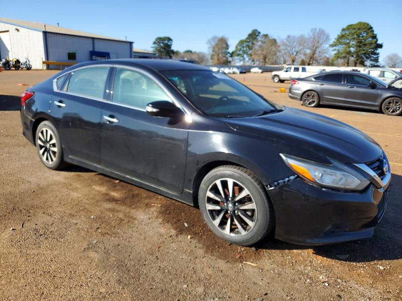 Photo 4 from auction – 2018 NISSAN ALTIMA with VIN 1N4AL3AP1JC191474