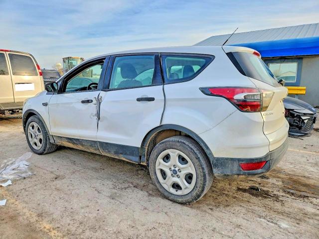 Photo 2 from auction – 2017 FORD ESCAPE S with VIN 1FMCU0F74HUB29266