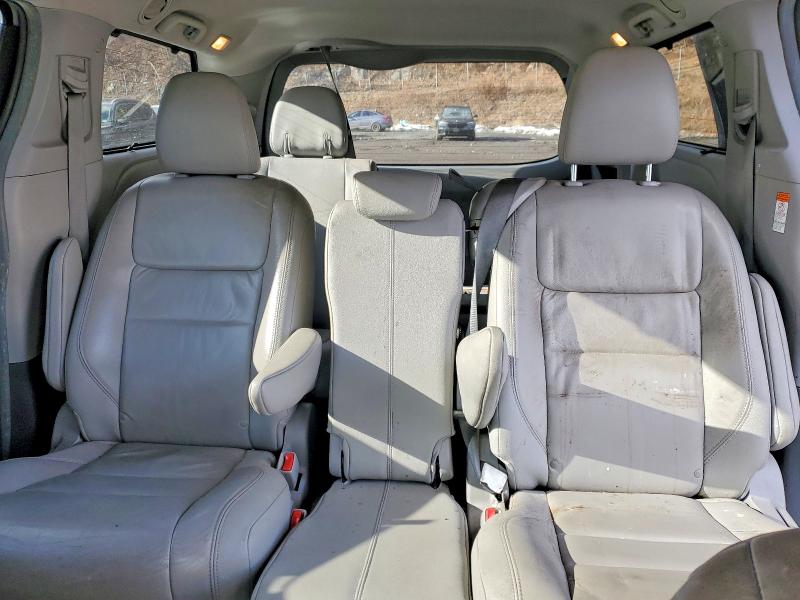 Photo 10 from auction – 2017 TOYOTA SIENNA with VIN 5TDYZ3DC2HS808518